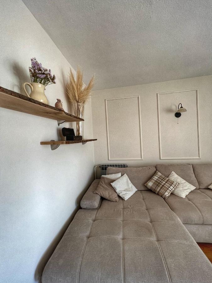 Apartmani Mia Palit Exterior foto